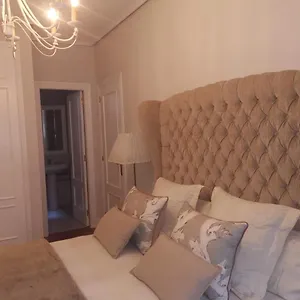 https://habitacin-con-bao-privado-en-bilbao.sansebastianhotels.net