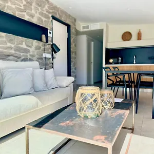 https://cala-vadella-beachwalk-suites.ibizaislandhotels.net